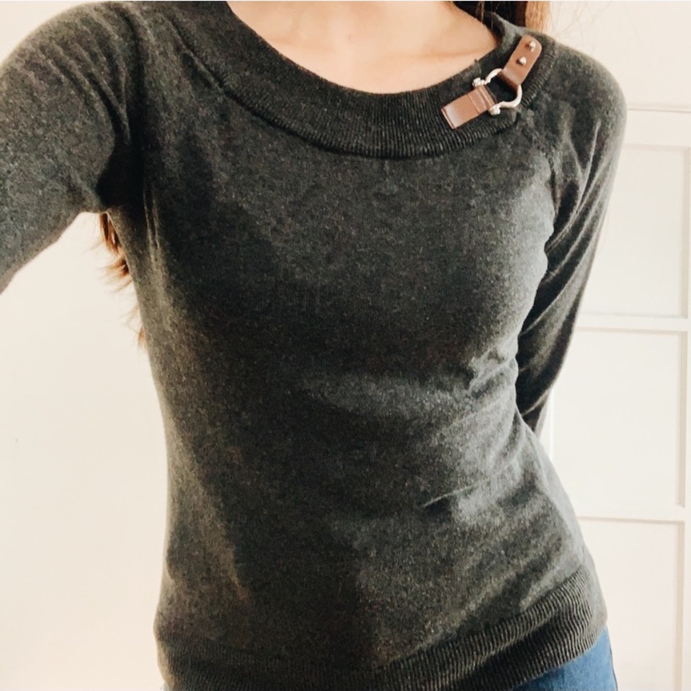 Like New Ralph Lauren Top - Picture 2 of 8